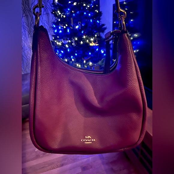 COACH purse- hobo style, with two straps- burgundy - only carried twice - Picture 4 of 10